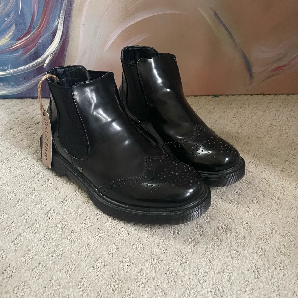 Electric Karma. Black. Ankle boots.